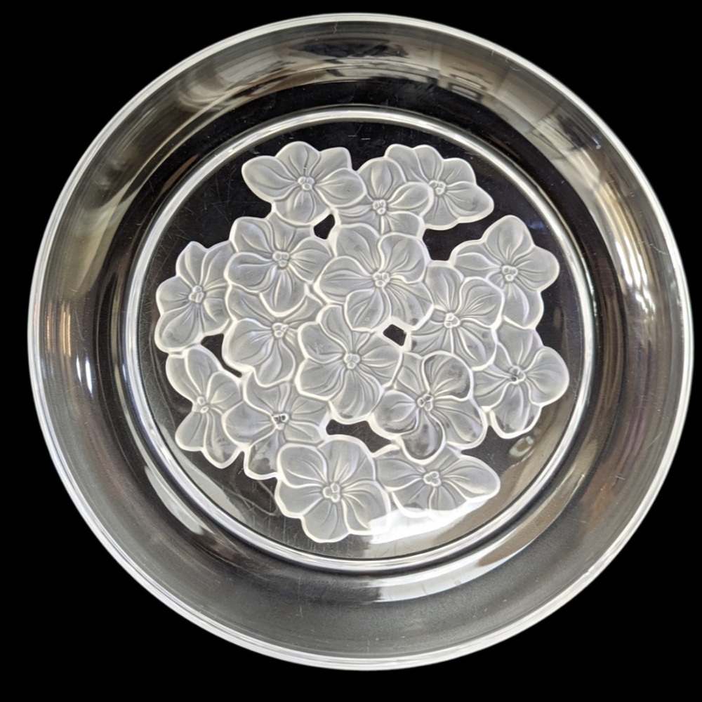Sasaki Lead Crystal Plate Frosted Flowers Design